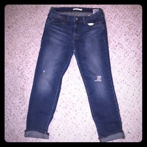 Levi’s Boyfriend Ripped Jeans